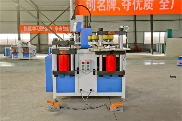 CNC busbar cutting machine 5